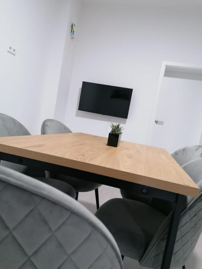 Estrella24 Living Rooms Singapur แฮร์เนอ ภายนอก รูปภาพ